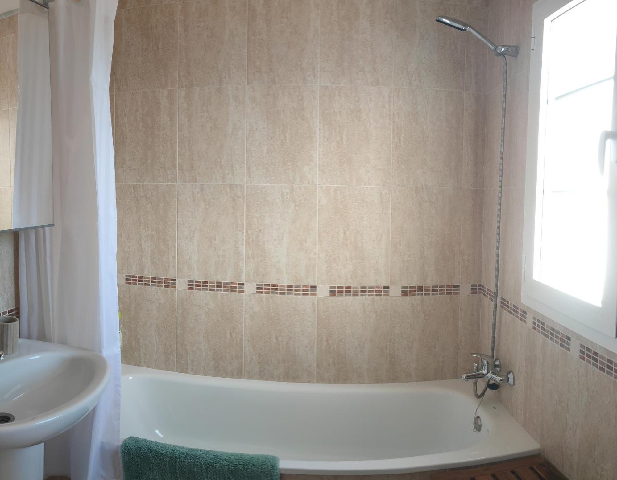 Penthouse With Hot Tub And Air Conditioning Offering Breathtaking Panoramic Mountain And Sea Views Apartment *
