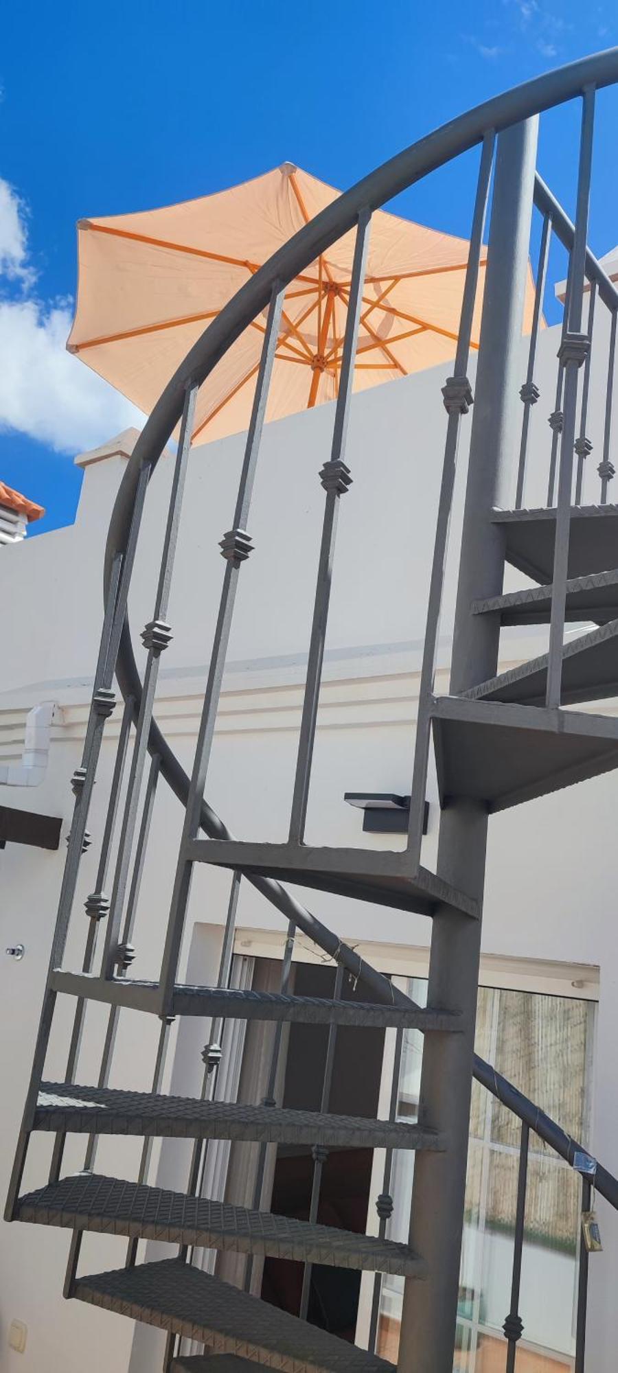 Penthouse With Hot Tub And Air Conditioning Offering Breathtaking Panoramic Mountain And Sea Views Apartment *