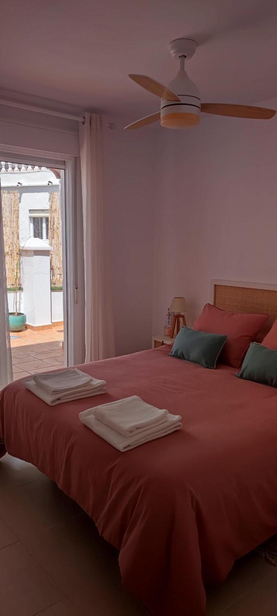 Apartment Penthouse With Hot Tub And Air Conditioning Offering Breathtaking Panoramic Mountain And Sea Views *